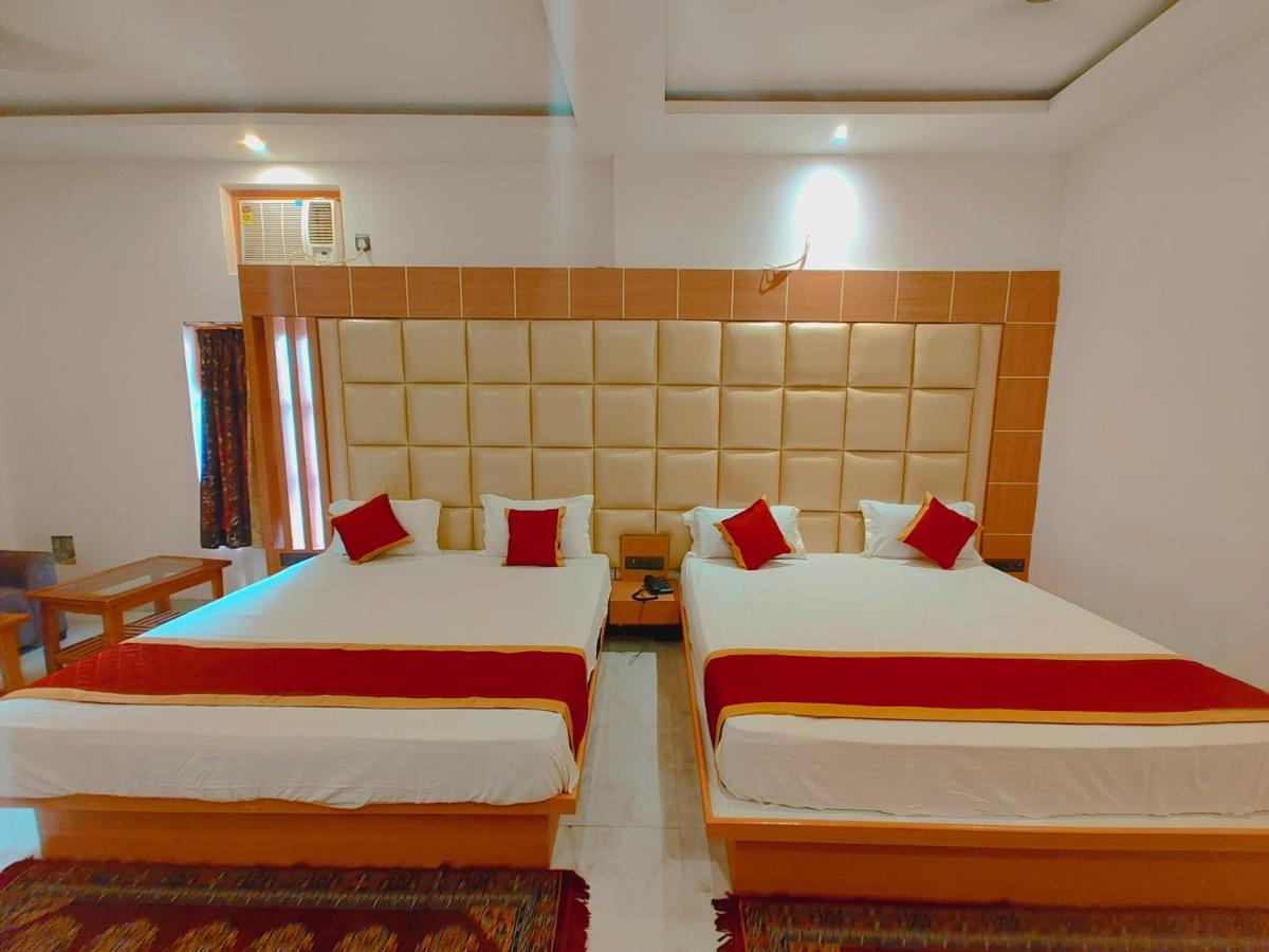 Avadh Sunshine Palace Hotel And Resort Ayodhya Kültér fotó