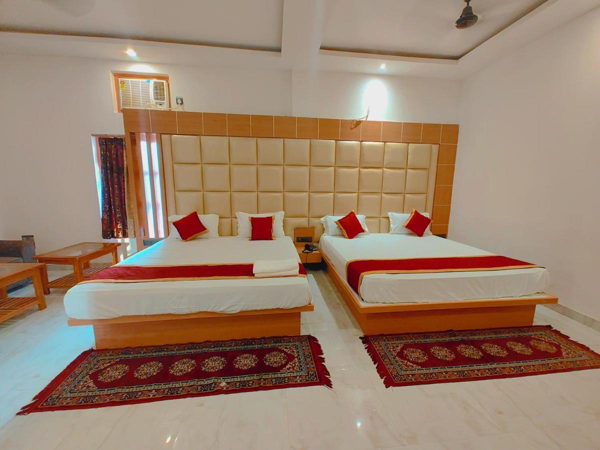 Avadh Sunshine Palace Hotel And Resort Ayodhya Kültér fotó