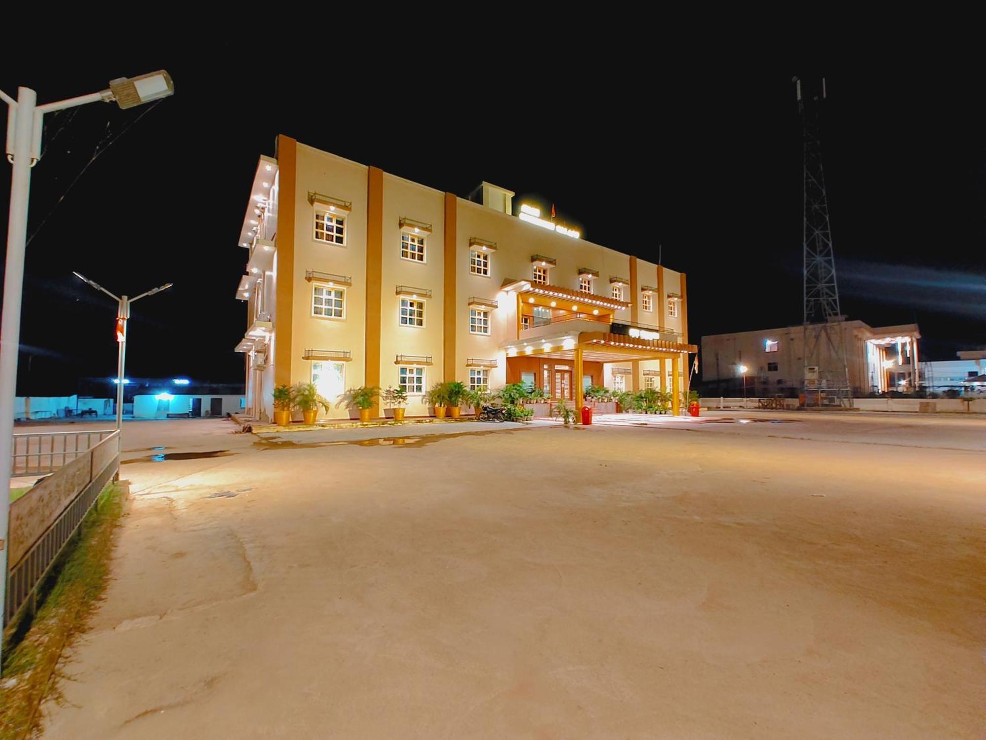 Avadh Sunshine Palace Hotel And Resort Ayodhya Kültér fotó