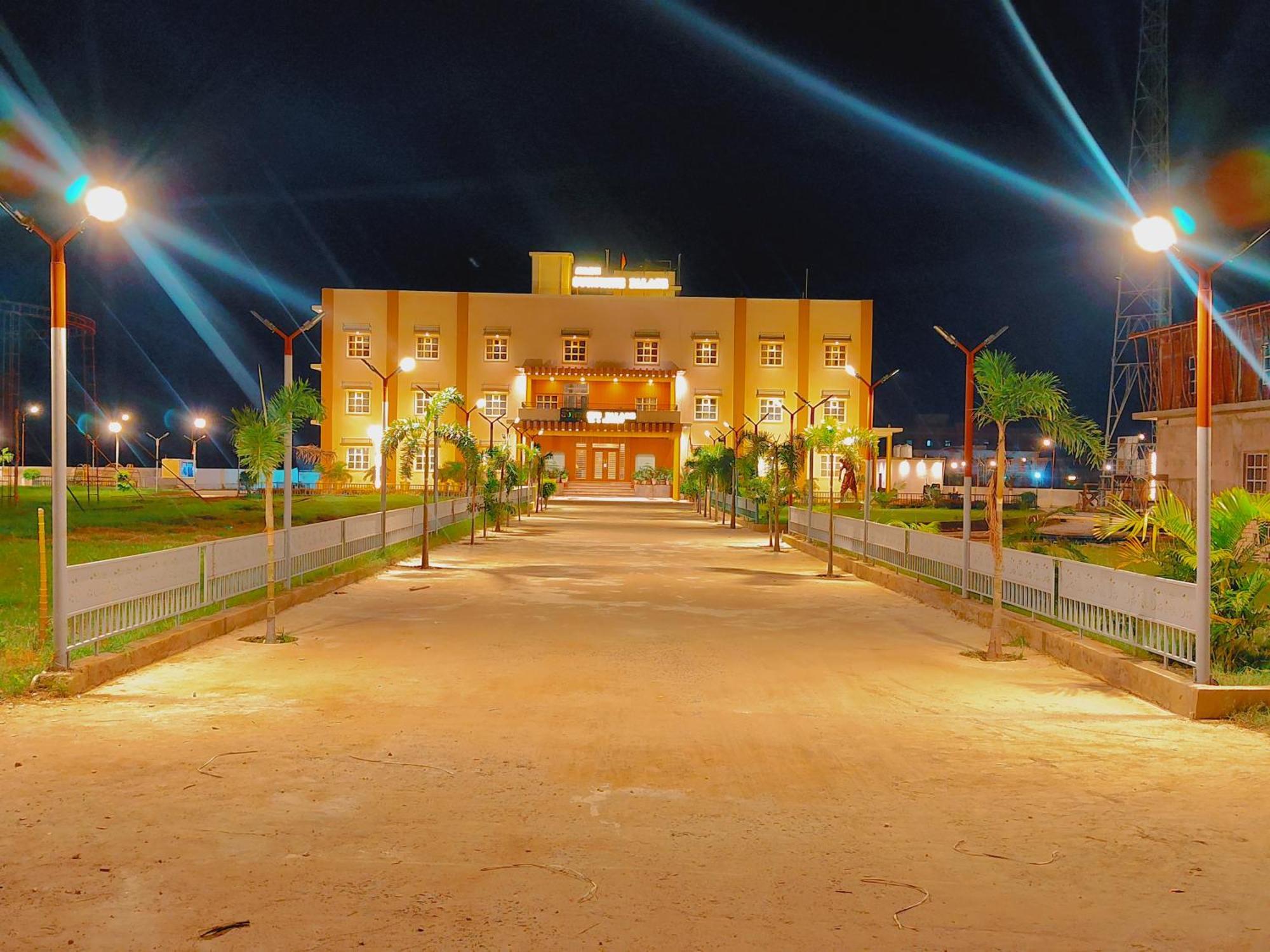 Avadh Sunshine Palace Hotel And Resort Ayodhya Kültér fotó