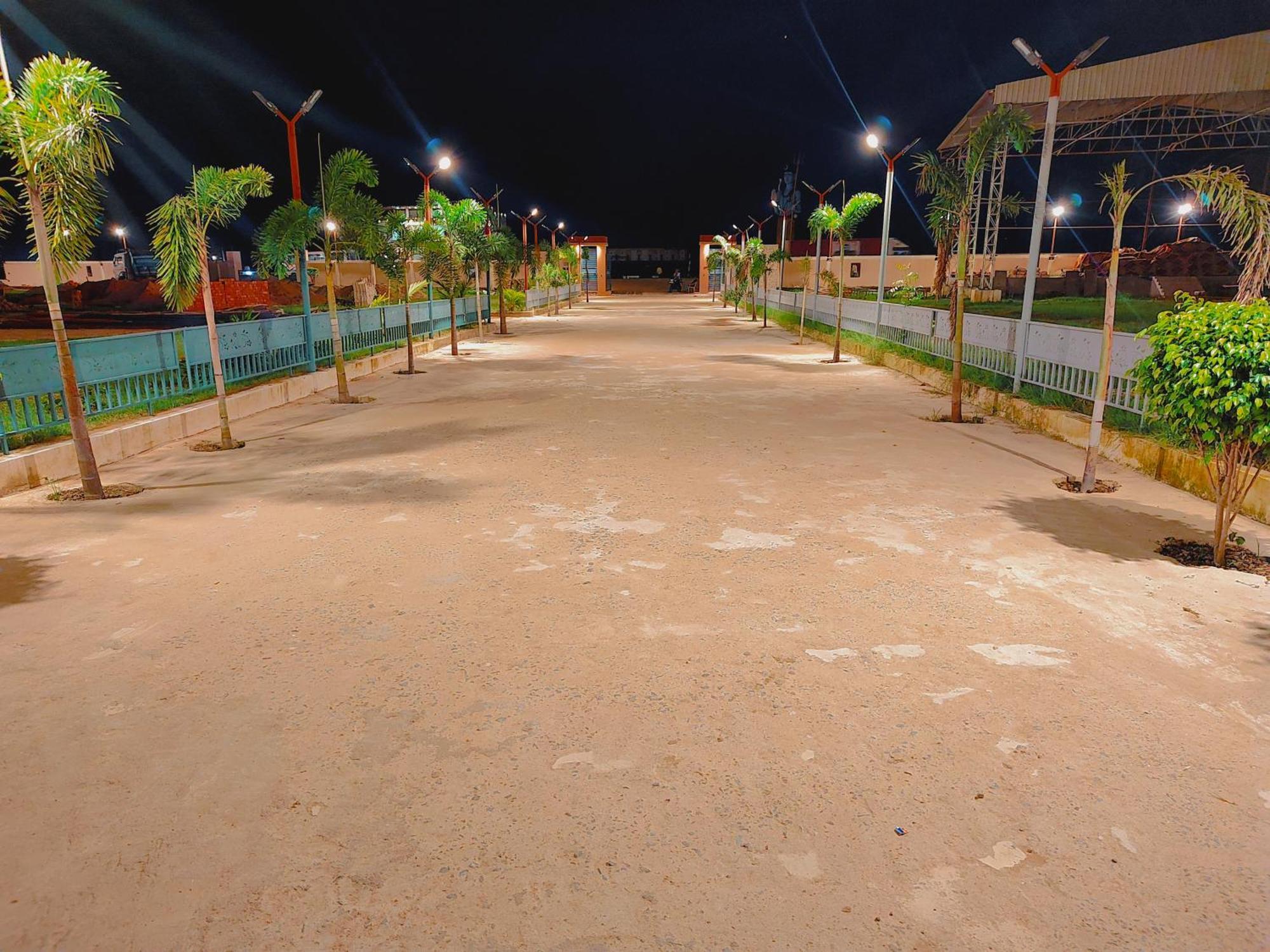 Avadh Sunshine Palace Hotel And Resort Ayodhya Kültér fotó