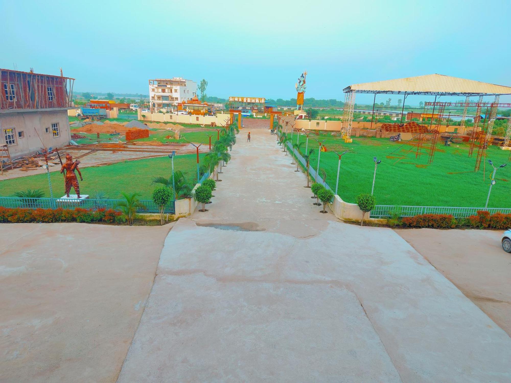 Avadh Sunshine Palace Hotel And Resort Ayodhya Kültér fotó