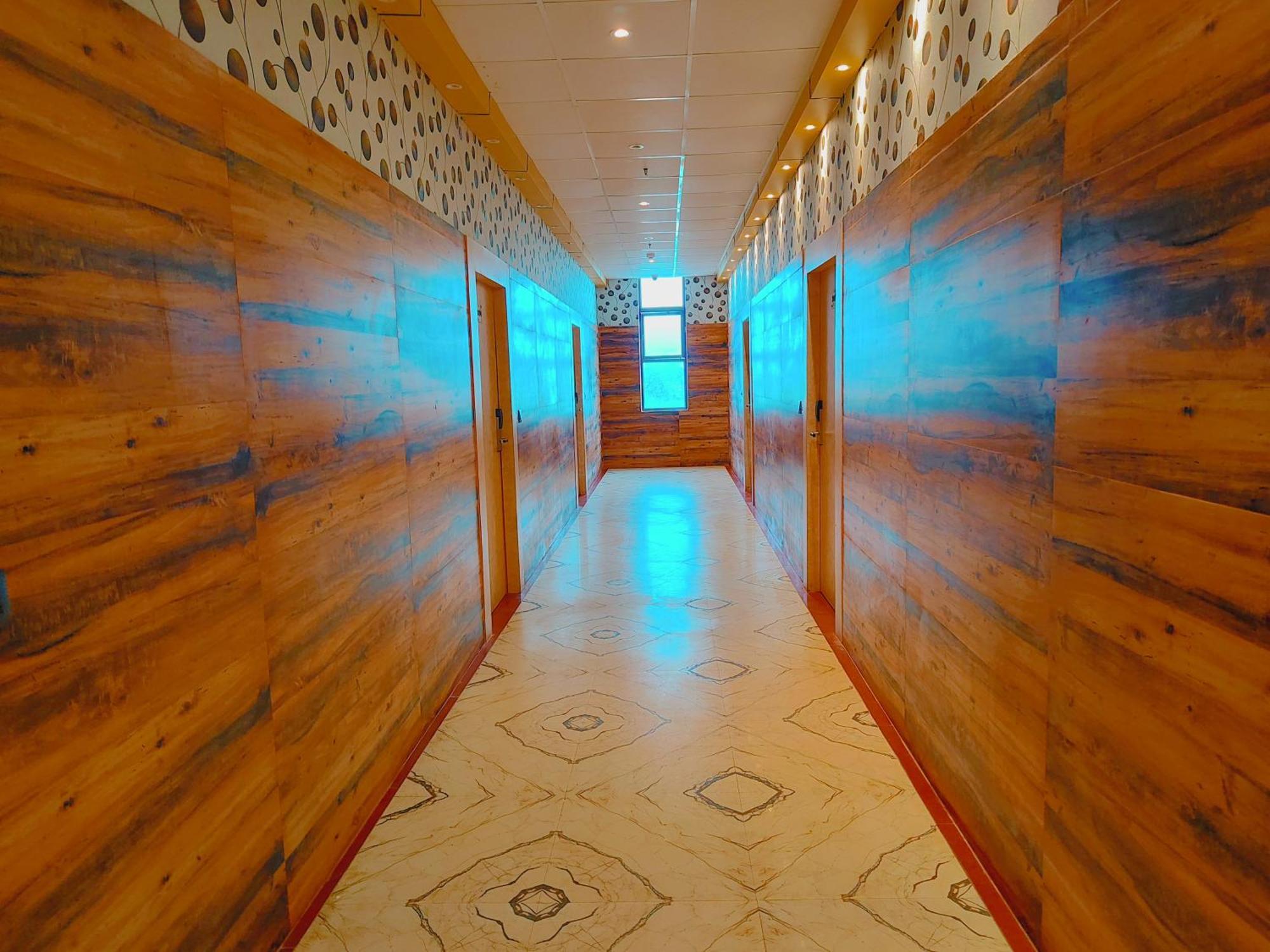 Avadh Sunshine Palace Hotel And Resort Ayodhya Kültér fotó