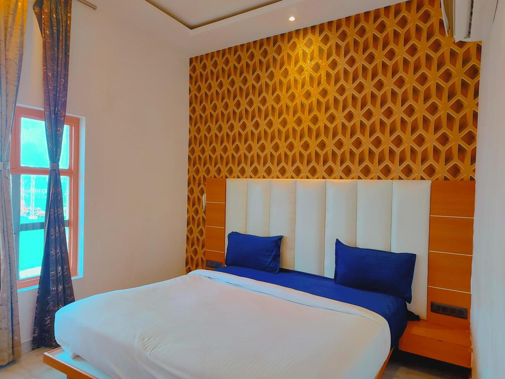 Avadh Sunshine Palace Hotel And Resort Ayodhya Kültér fotó